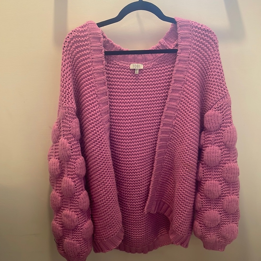 Tobi pink cardigan, slight nick, oversized size small